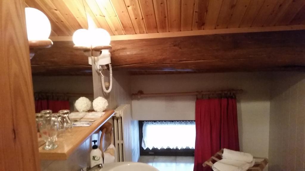 Hotel Aurora Vallarsa 客房 照片